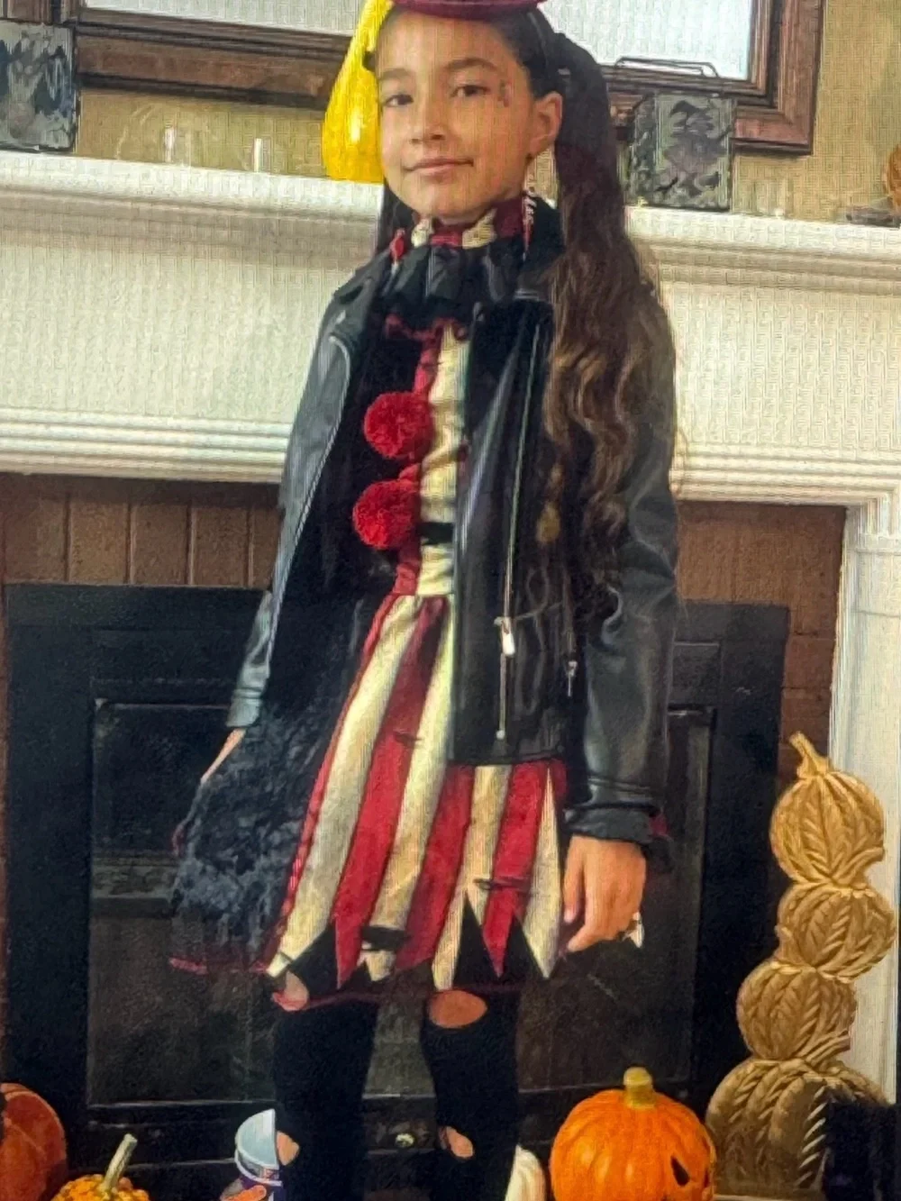 Spirit Black and Red Striped Clown costume kids - Picture 3 of 9